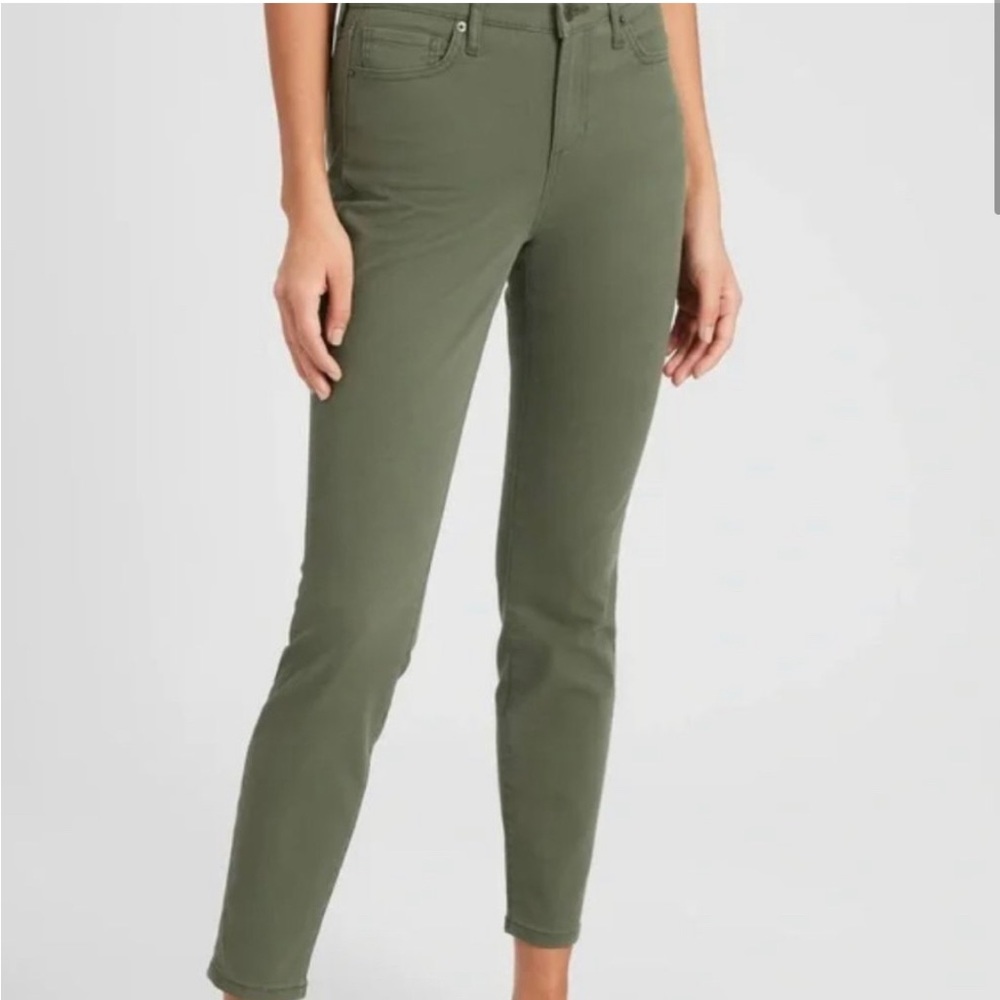 Banana Republic skinny Jeans muted green